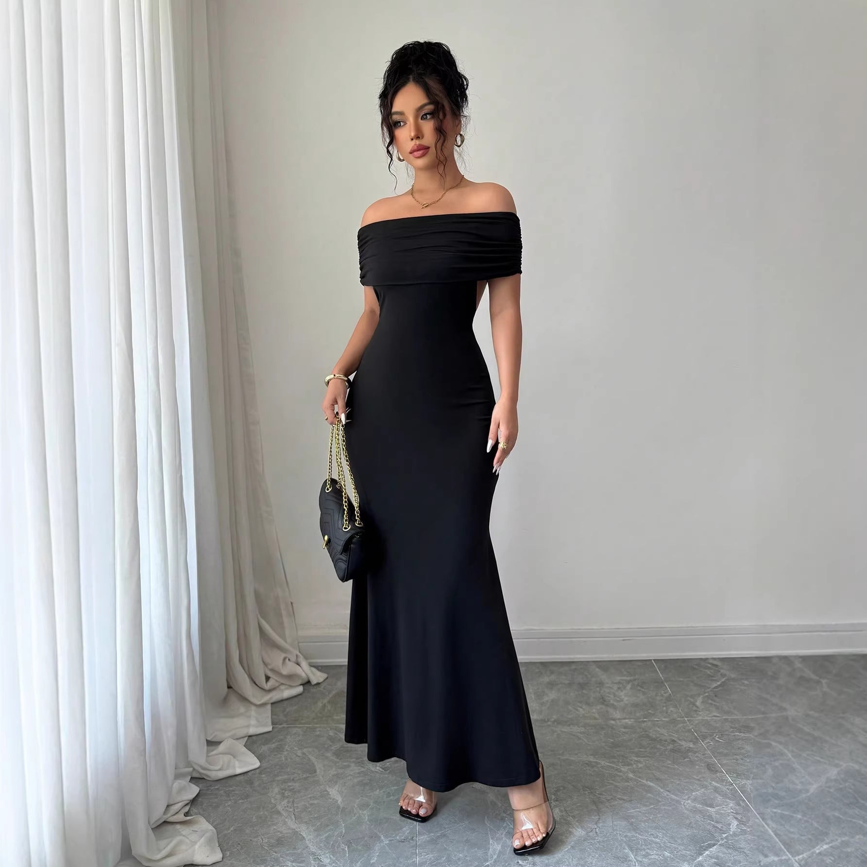 Womens Solid-Color Off-the-Shoulder Bodycon Dress With A Midriff-Baring Design